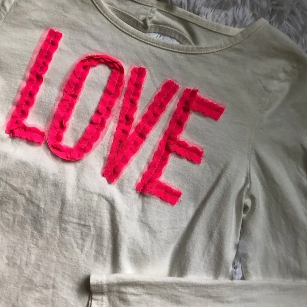 THE CHILDREN’S PLACE • Heart Ruffle Love Long Sleeve Graphic Tee